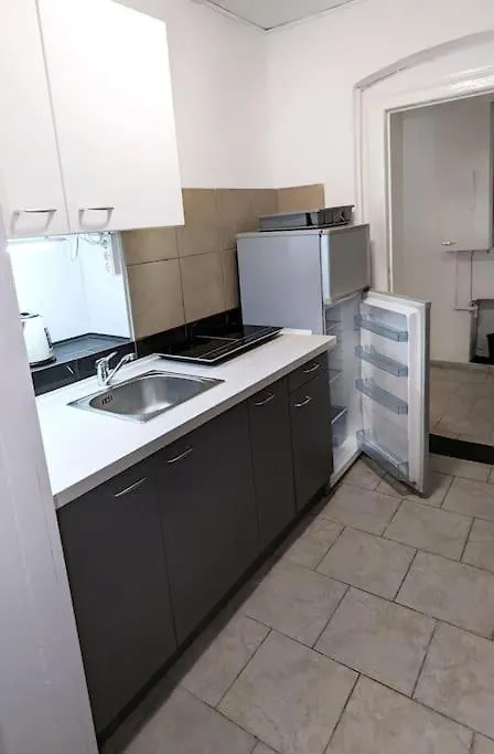 Apartment Tiergarten: Central, Spacious, Beautiful Designed 2-Br Apt Near Park Berlin