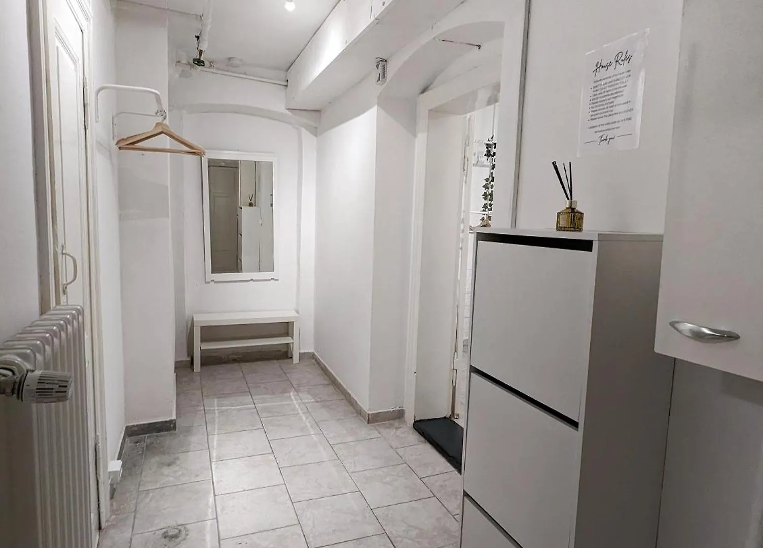 Apartment Tiergarten: Central, Spacious, Beautiful Designed 2-Br Apt Near Park Berlin Germany